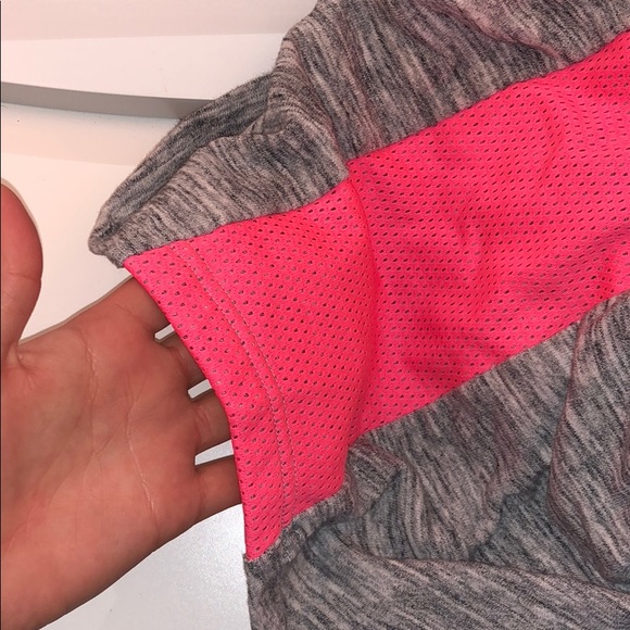 PINK pull over - Picture 7 of 7